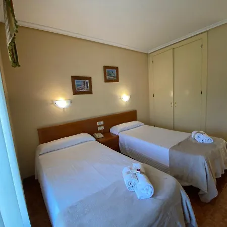 El Pozo De La Nieve Hotel 2*