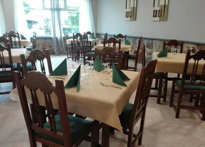 El Pozo De La Nieve Hotel 2*